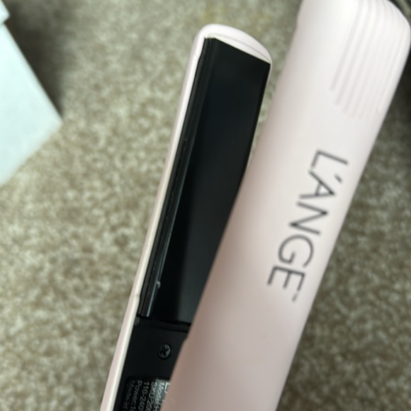 L’ange straighter with heat controls - Picture 3 of 3